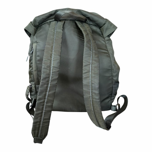 girls' mini backpacks Metal Mulisha Babydoll Backpack in Black Sustainable & Technical: Osprey sac à dos ordinateur and Buttercup flying into Color:Briquette Canvas/ Brown Leather